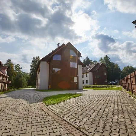 Apartament Nad łomniczką-malachit